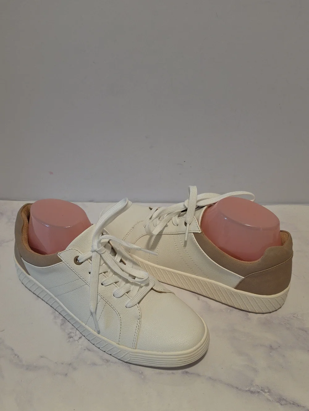 Soul Naturalizer Neela Classic White  Taupe Low-Top Sneakers
